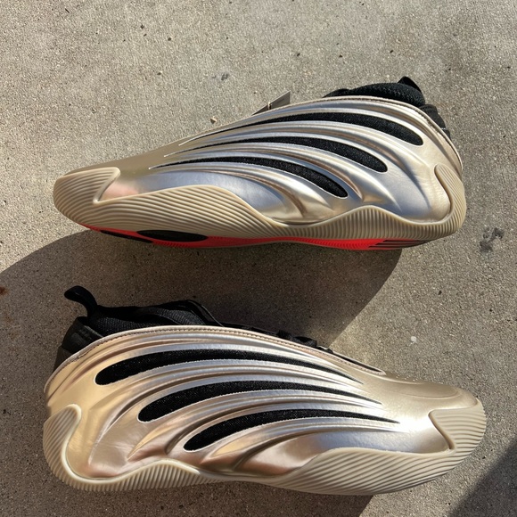 adidas Other - Adidas Men's James harden vol 9 size 14